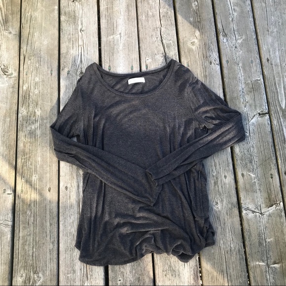 A&F Basic Longsleeve - Picture 3 of 3